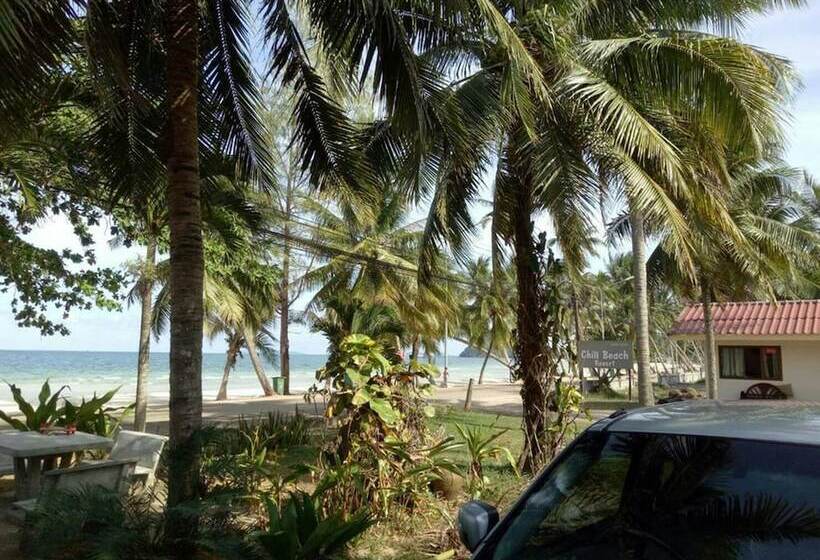 בית מלון כפרי Chill Beach Resort