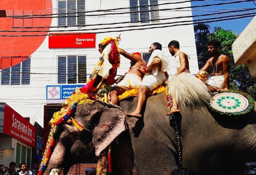 בית מלון כפרי Saravana Inn