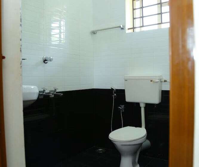 בית מלון כפרי Saravana Inn