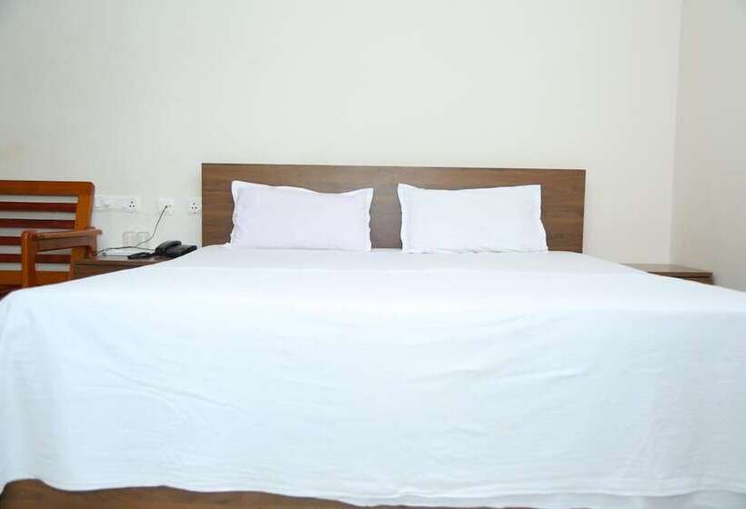 בית מלון כפרי Saravana Inn