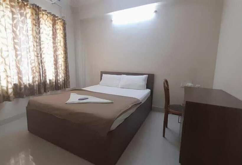 בית מלון כפרי Saravana Inn