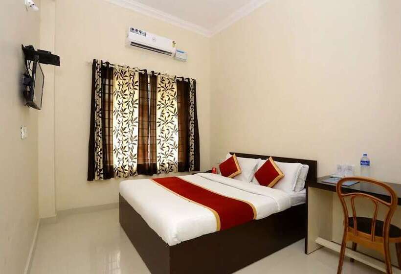 בית מלון כפרי Saravana Inn