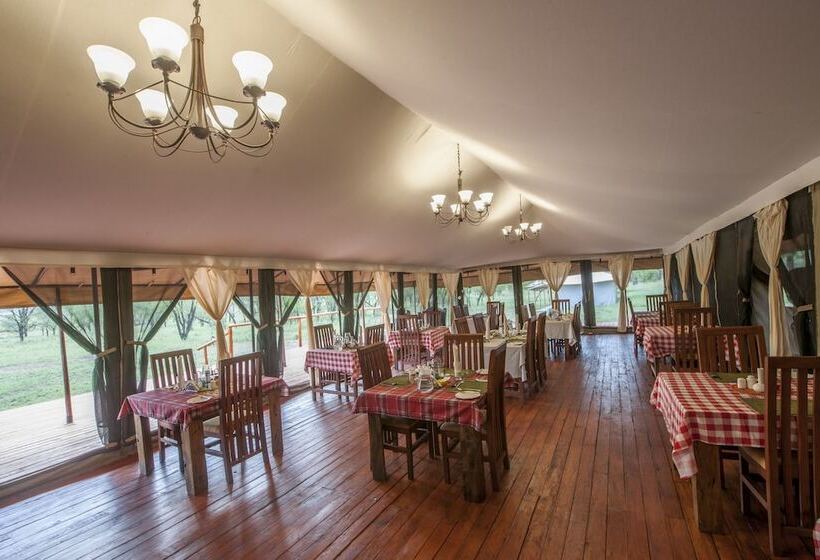 בית מלון כפרי Serengeti Acacia Central Camp