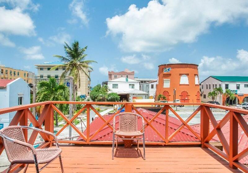 Village Cay Hotel And Marina