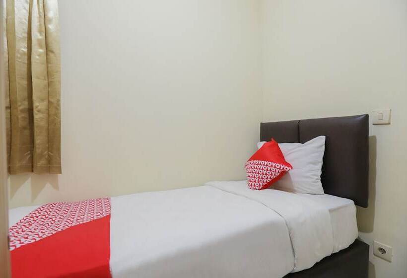 Lauv Room Grand Centerpoint By Oyo Rooms