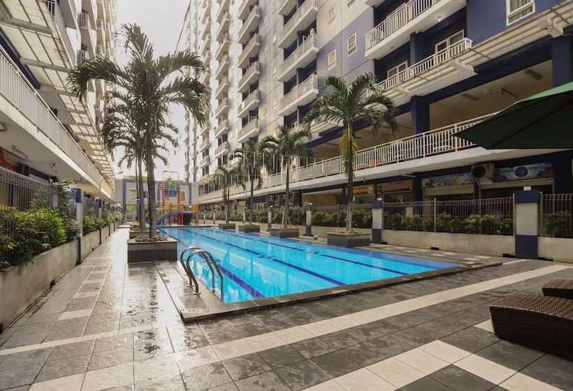 Lauv Room Grand Centerpoint By Oyo Rooms