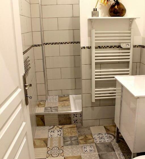 Studios Entre Le Pont D  Avignon Et Le Palais Des Papes