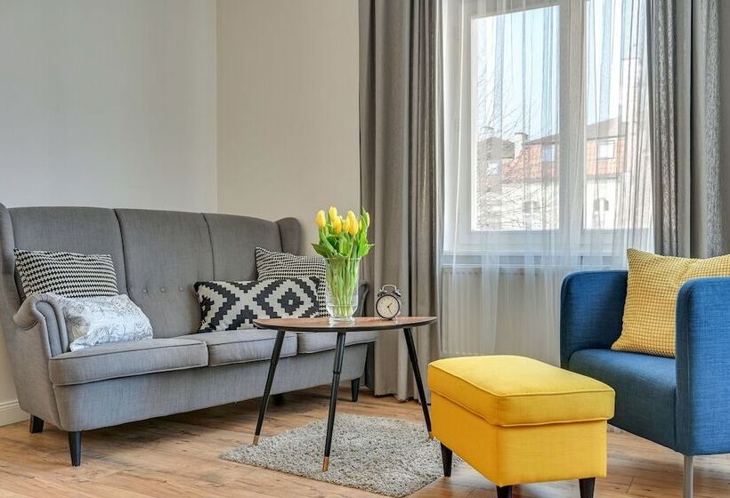 Lion Apartments   Scandi Love Ii