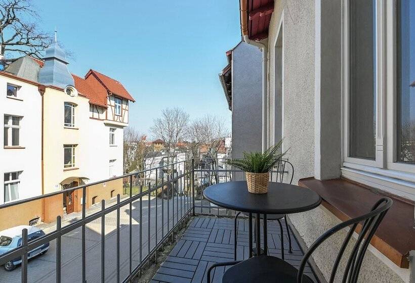 Lion Apartments   Scandi Love Ii