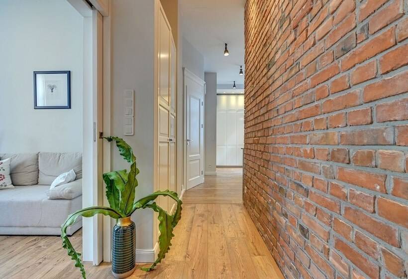 Lion Apartments   Scandi Love Ii