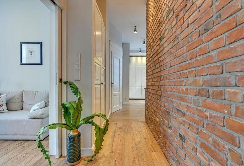 Lion Apartments   Scandi Love Ii