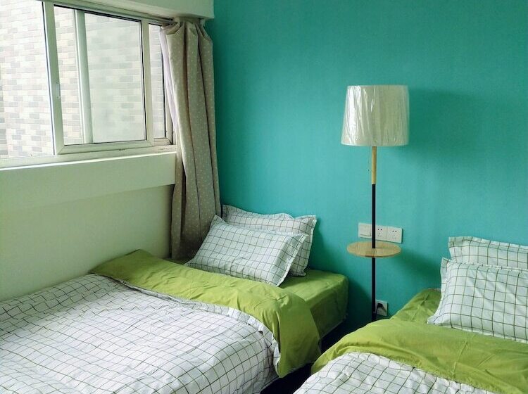 Loving Chengdu Youth Hostel