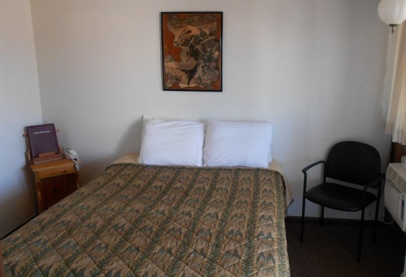 فندق على الطريق Super Saver Inn