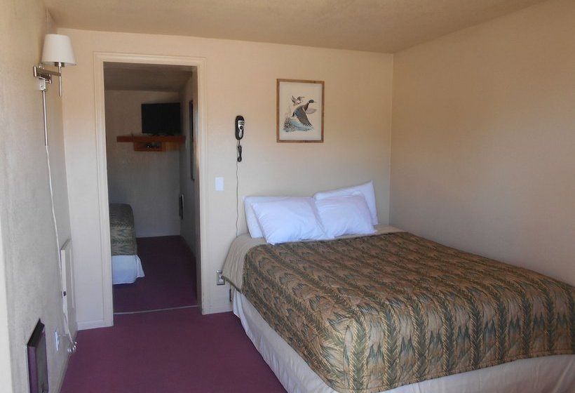 فندق على الطريق Super Saver Inn