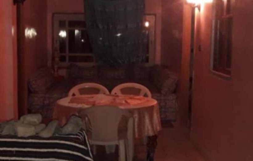 پانسیون Auberge Almou