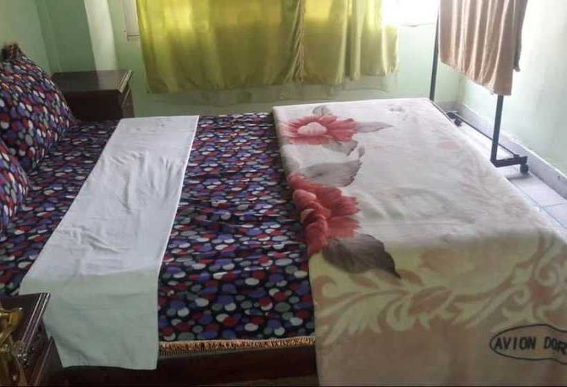 پانسیون Auberge Almou