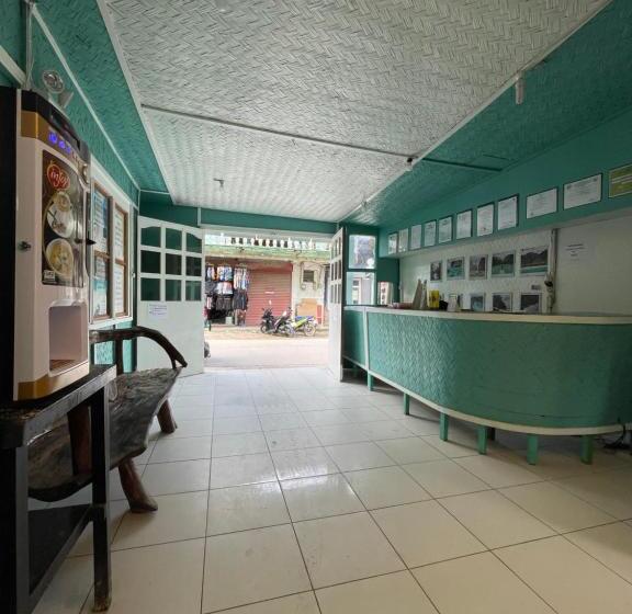 پانسیون Austrias Guest House