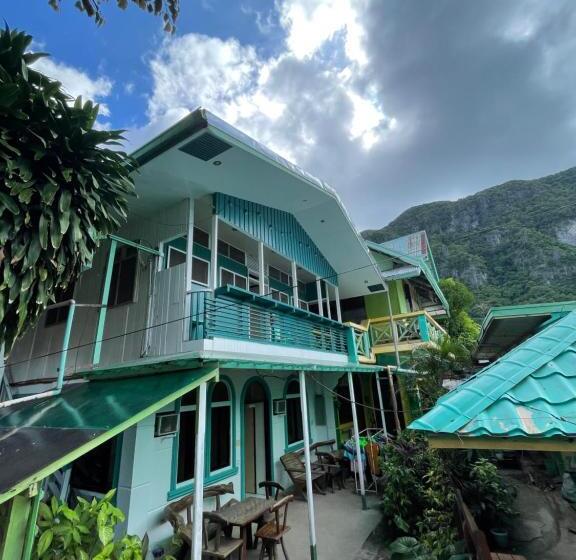 پانسیون Austrias Guest House