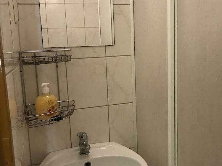 ペンション Clarus Mons Studio