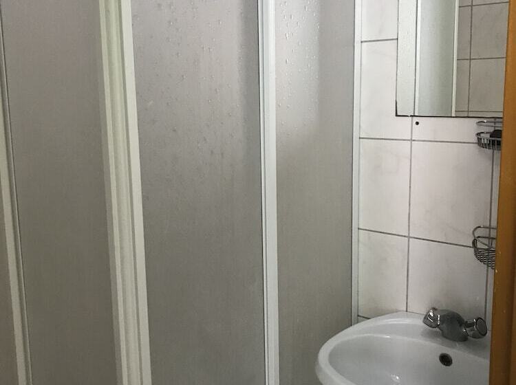 ペンション Clarus Mons Studio