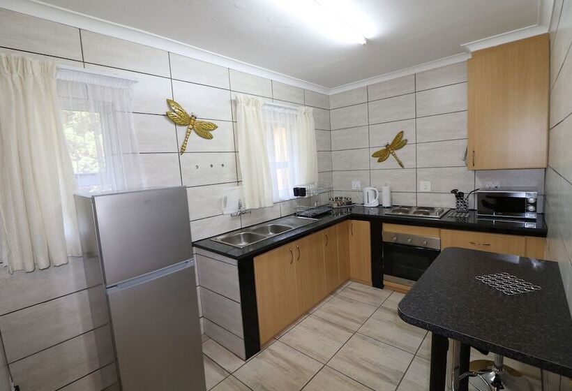 بنسيون Country Park