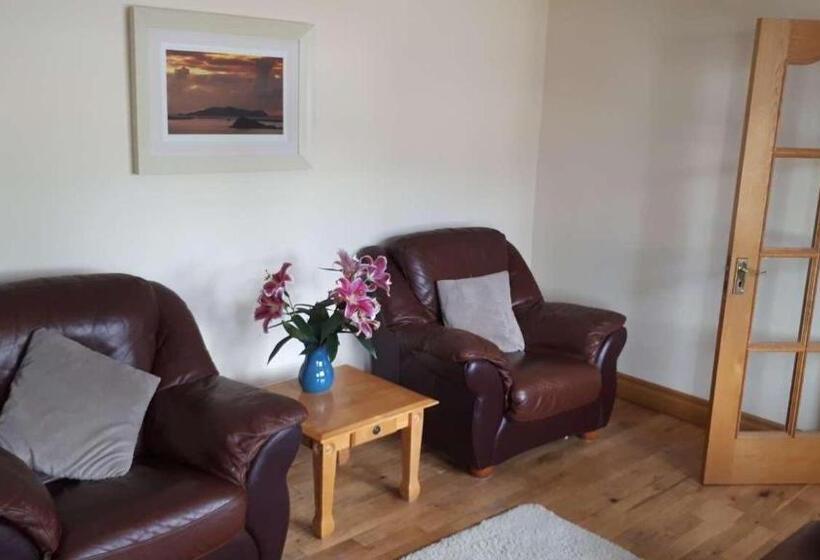 פנסיון Dingle Harbour Nights   Room Only