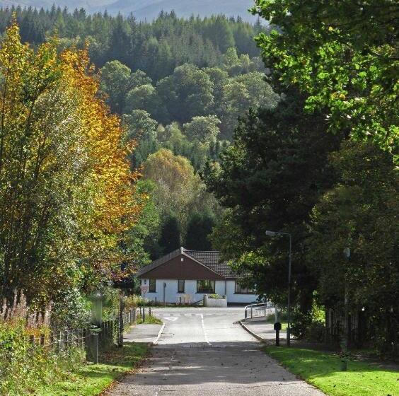 Пансион Distant Hills Guest House