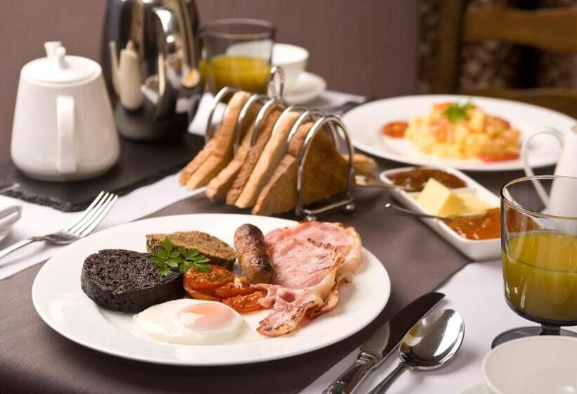 Пансион Distant Hills Guest House