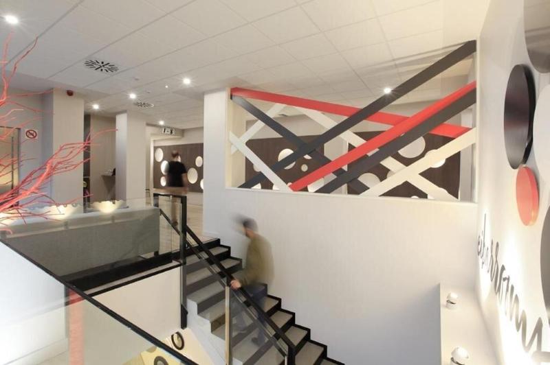 ペンション Eibarrooms