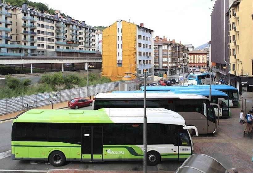 ペンション Eibarrooms