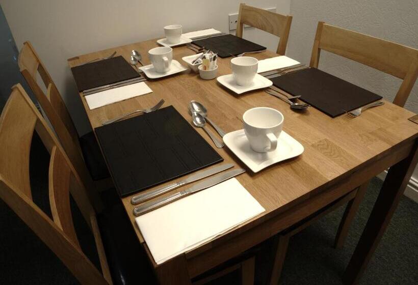 بنسيون Elnor Guest House