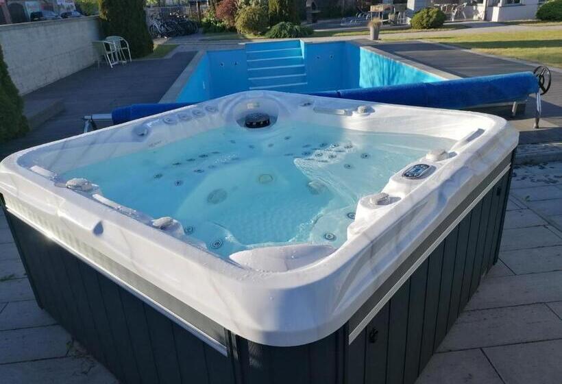 پانسیون Eurybia