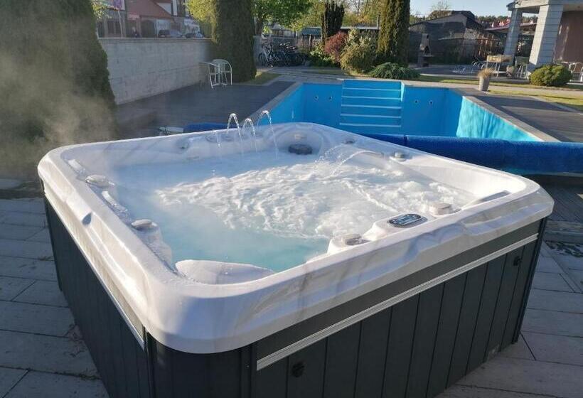 پانسیون Eurybia