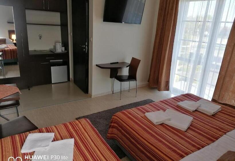 پانسیون Eurybia