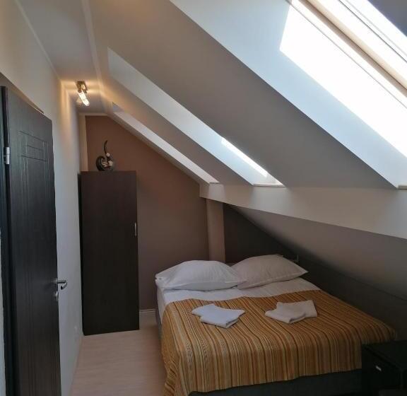 پانسیون Eurybia