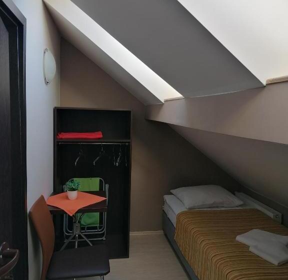 پانسیون Eurybia