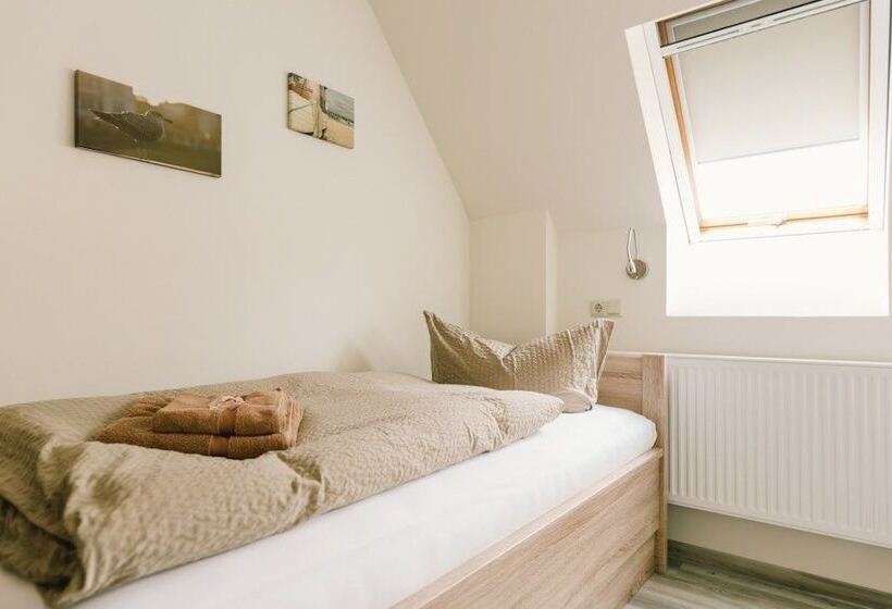 펜션 Gasthaus Zum Bergwitzsee