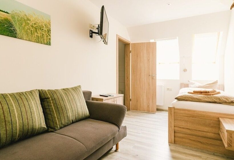 펜션 Gasthaus Zum Bergwitzsee