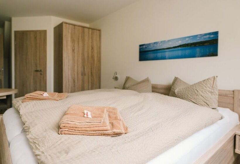 펜션 Gasthaus Zum Bergwitzsee