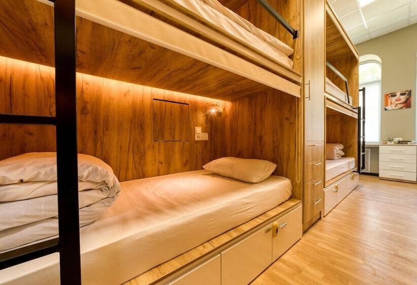 پانسیون Goom Stay By Hi Loft