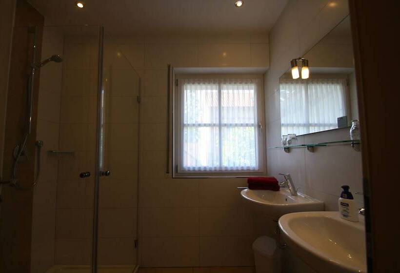 פנסיון Gästehaus Bourdy