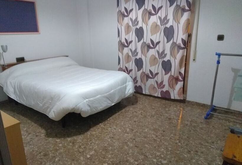 بنسيون Habitaciones Petrer