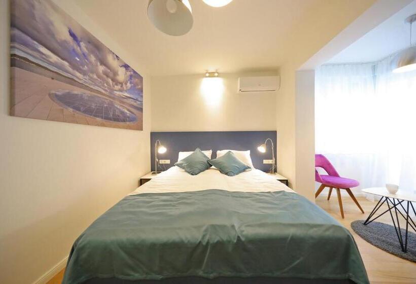 Пансион La Dolce Vita Da Zara   Luxury Rooms