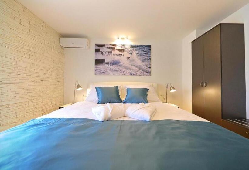 Пансион La Dolce Vita Da Zara   Luxury Rooms