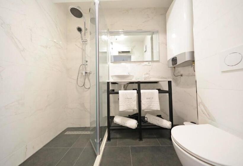 Пансион La Dolce Vita Da Zara   Luxury Rooms