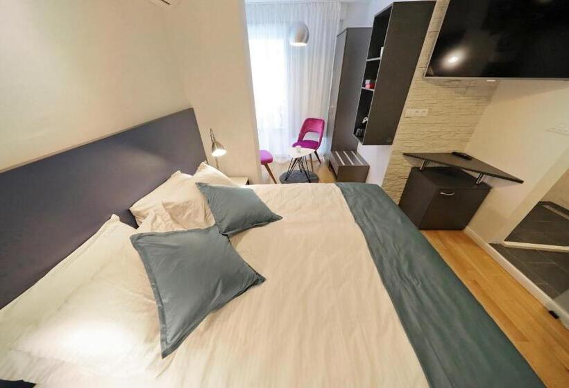 Пансион La Dolce Vita Da Zara   Luxury Rooms