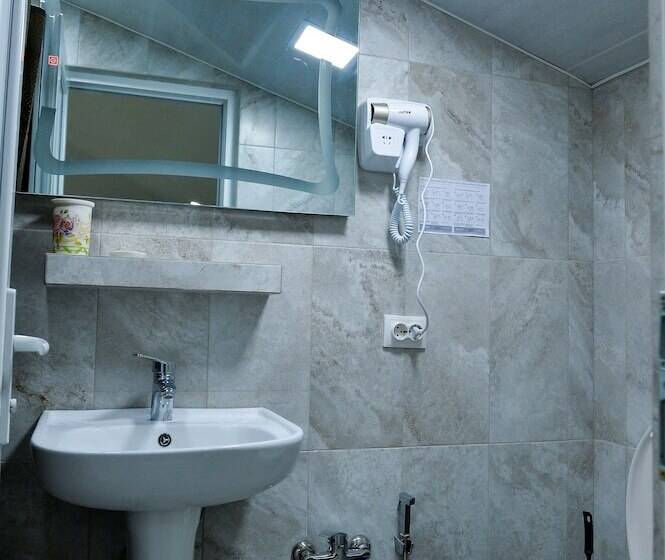 پانسیون Meridian