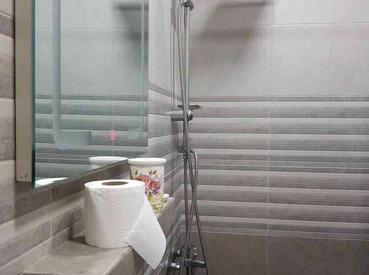 پانسیون Meridian