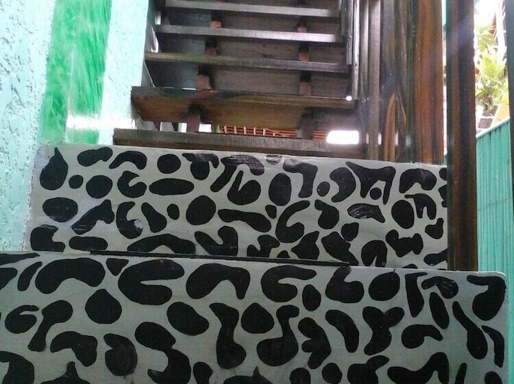 پانسیون Mountain Side Inn