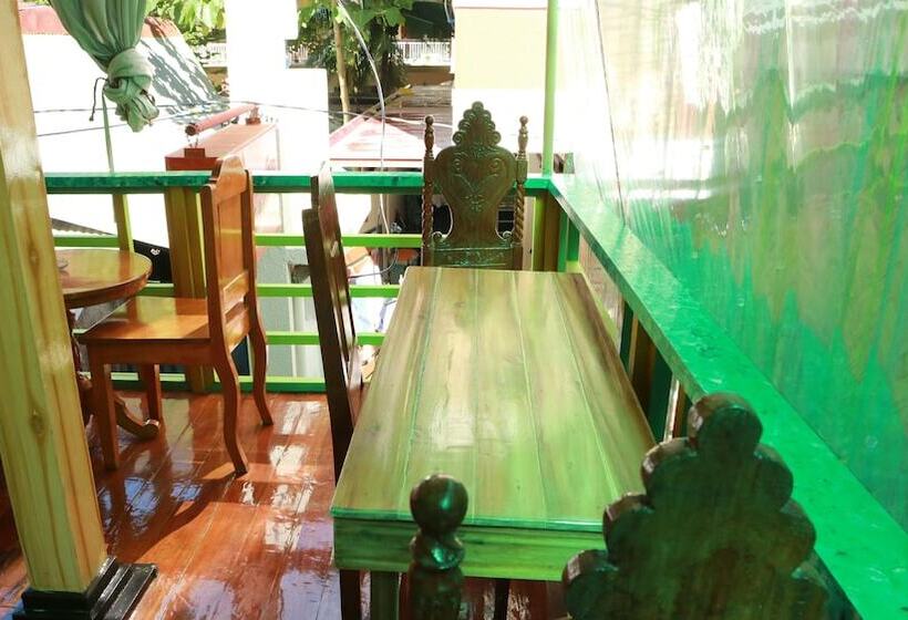 پانسیون Mountain Side Inn